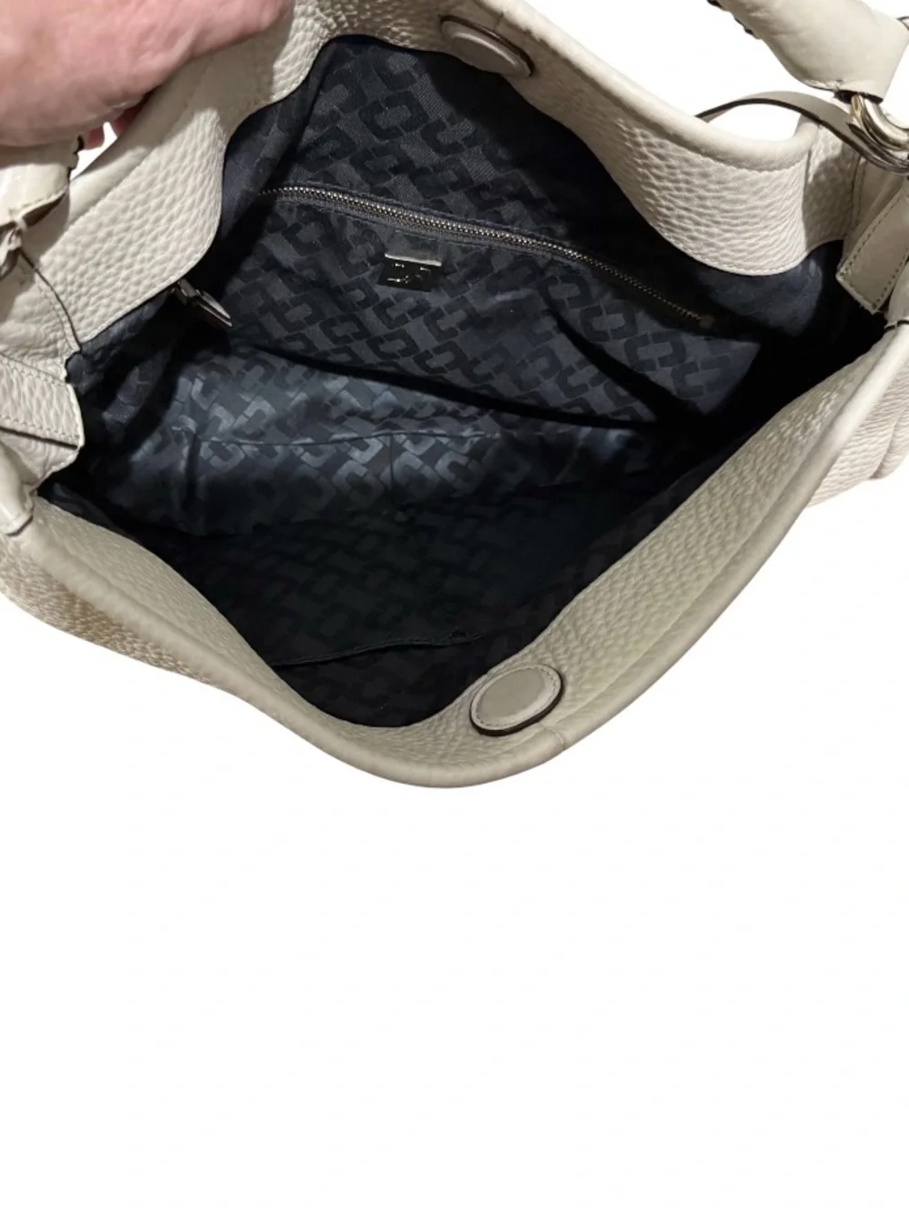 DVF 